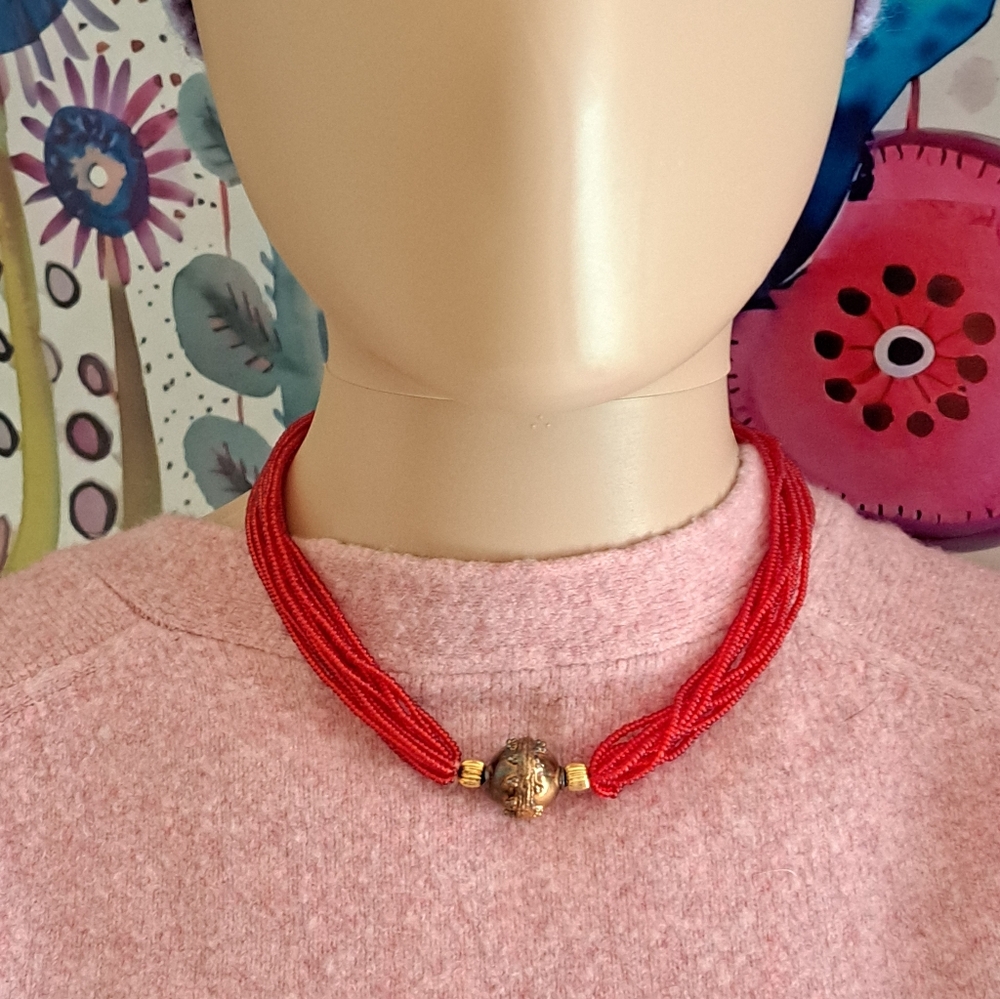 Elegant Red Beaded Necklace with Gold Accents